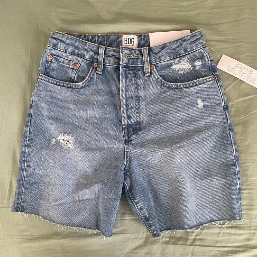 BDG 90s Denim High Rise Long Inseam Cutoff Dad Jean Shorts Light Medium Wash